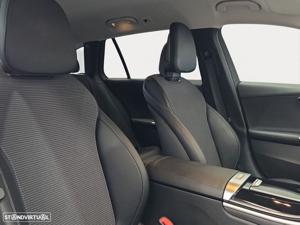 Mercedes-Benz C 220 - 12