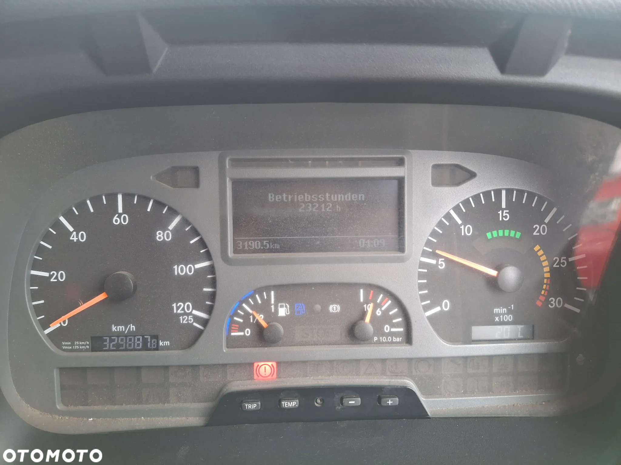 Mercedes-Benz Axor 1829 Zamiatarka Optifant70 2 Silniki Szczotki Lewa i Prawa Strona Karcher PM10 Listwa Ciśnieniowa - 26