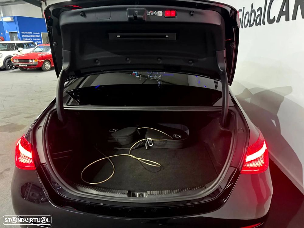 Mercedes-Benz C 300 e 9G-TRONIC Edition AMG Line - 12
