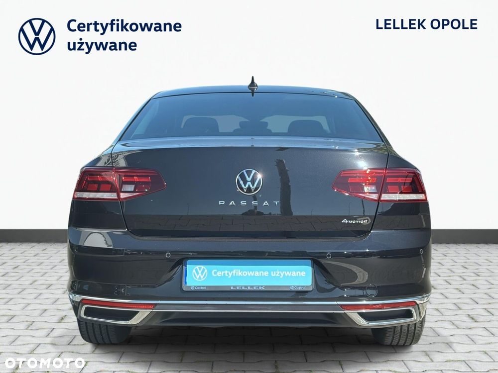 Volkswagen Passat - 8