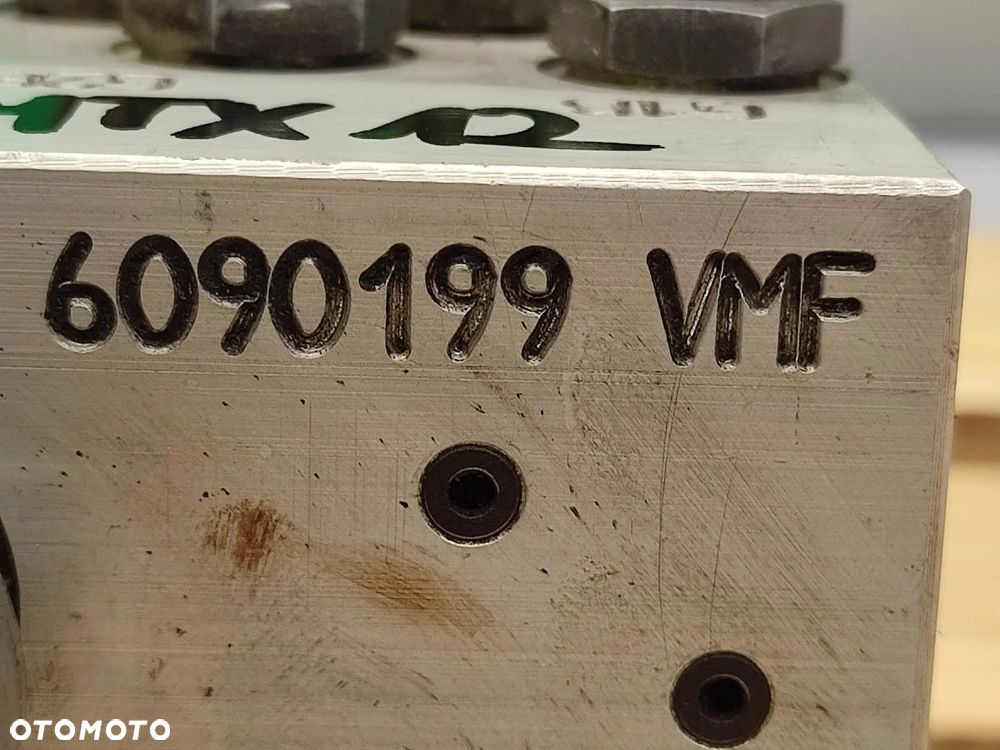 Blok hydrauliczny Mecalac MTX 12 (6090199 VMF) - 11
