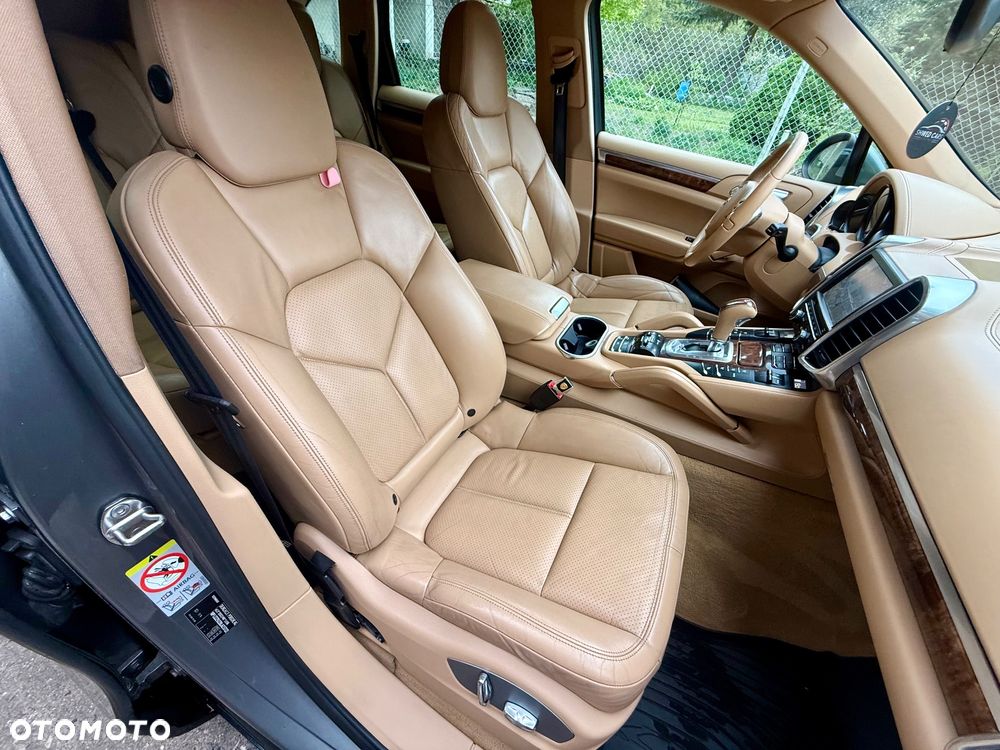Porsche Cayenne Diesel - 16
