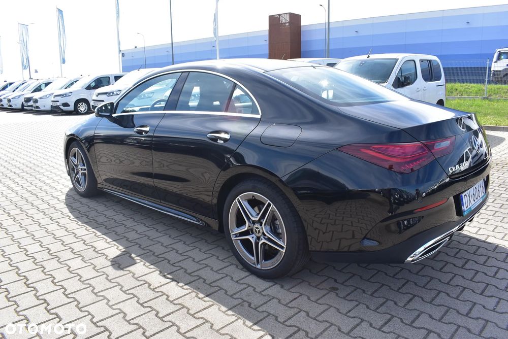 Mercedes-Benz CLA 200 7G-DCT - 7