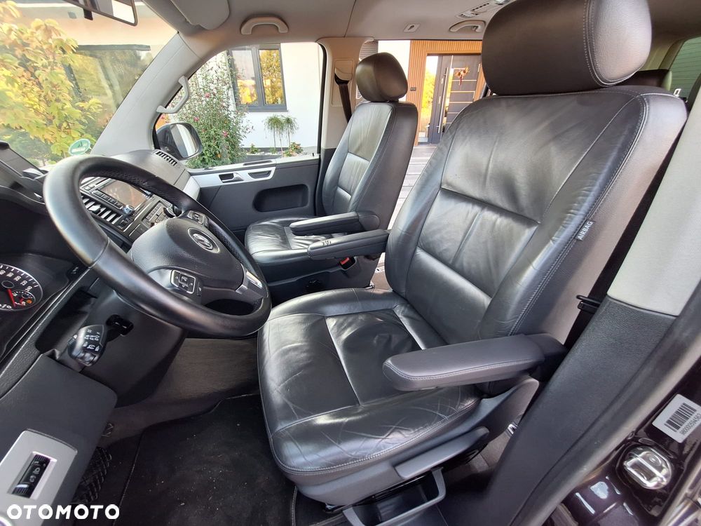 Volkswagen Multivan - 19