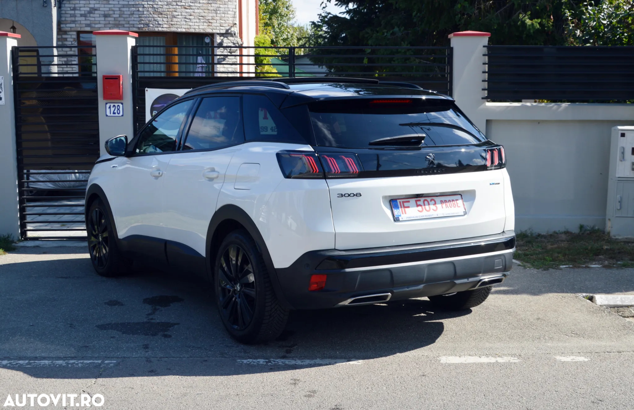 Peugeot 3008 Plug-In Hybrid 225 e-EAT8 GT - 4