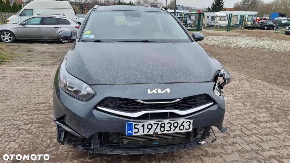 Kia Ceed 1.6 CRDi Eco-Dynamics+ (48V Mild-Hybrid) DCT7 GT Line - 19