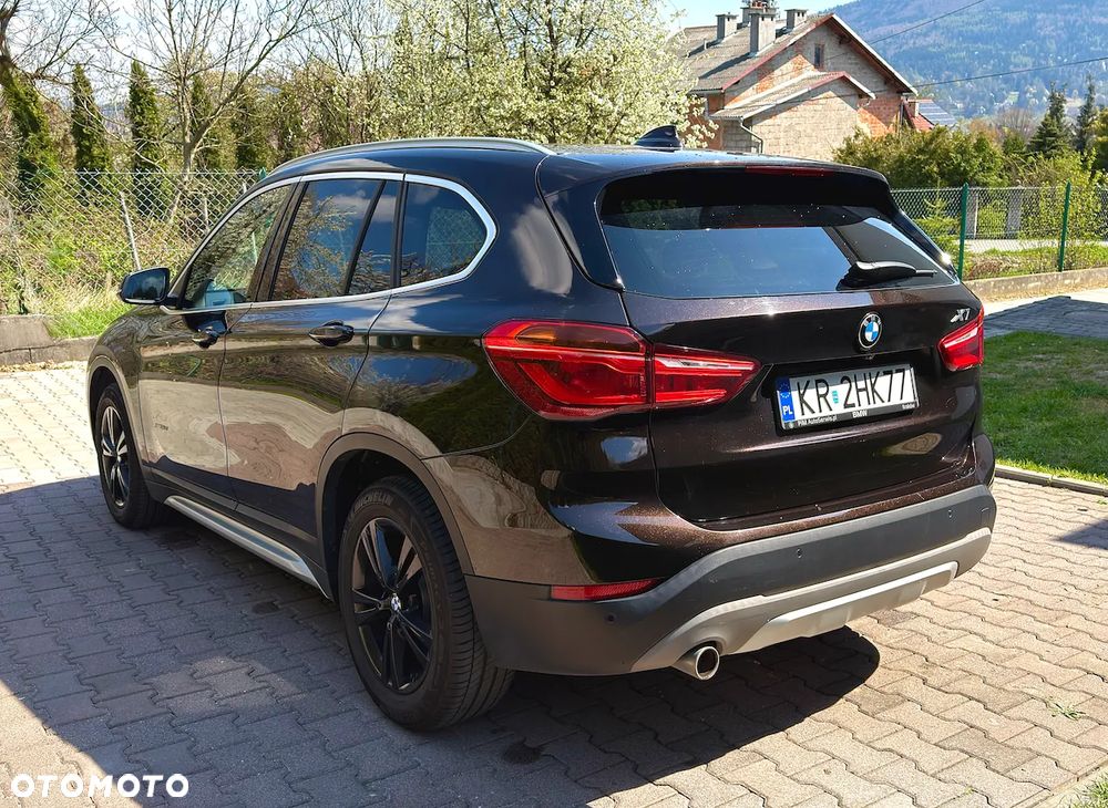 BMW X1 xDrive18d xLine - 3