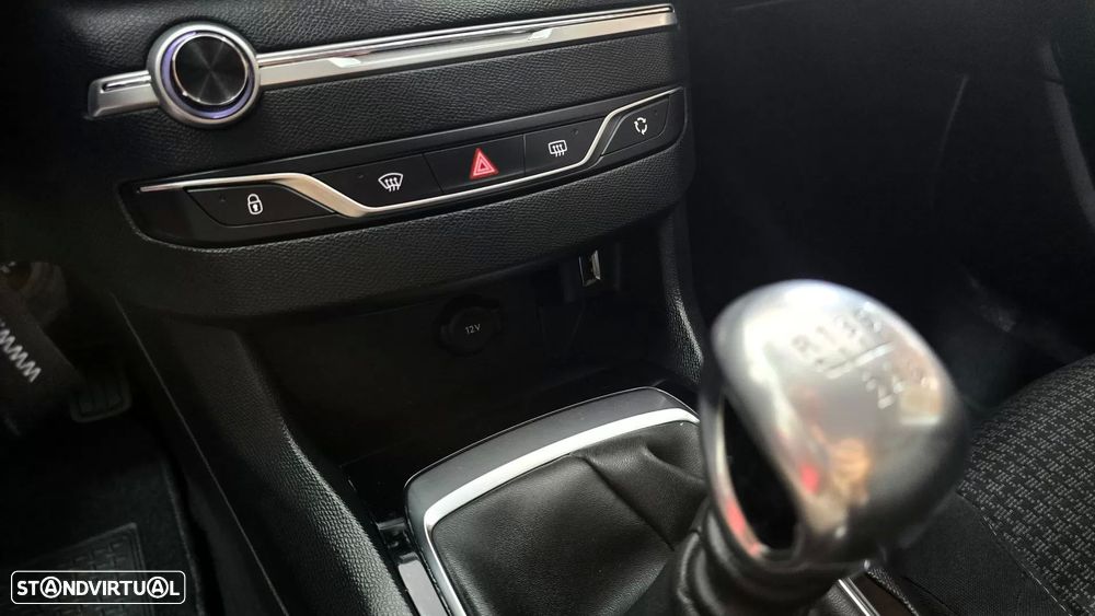 Peugeot 308 SW 1.5 BlueHDi Active J17 - 40