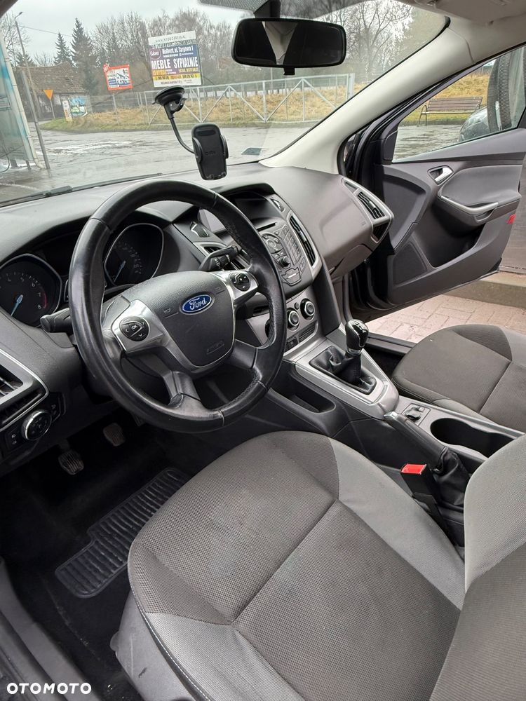 Ford Focus 1.6 Trend - 12
