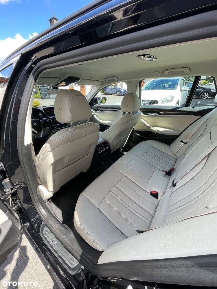 BMW Seria 5 520d xDrive Luxury Line - 22
