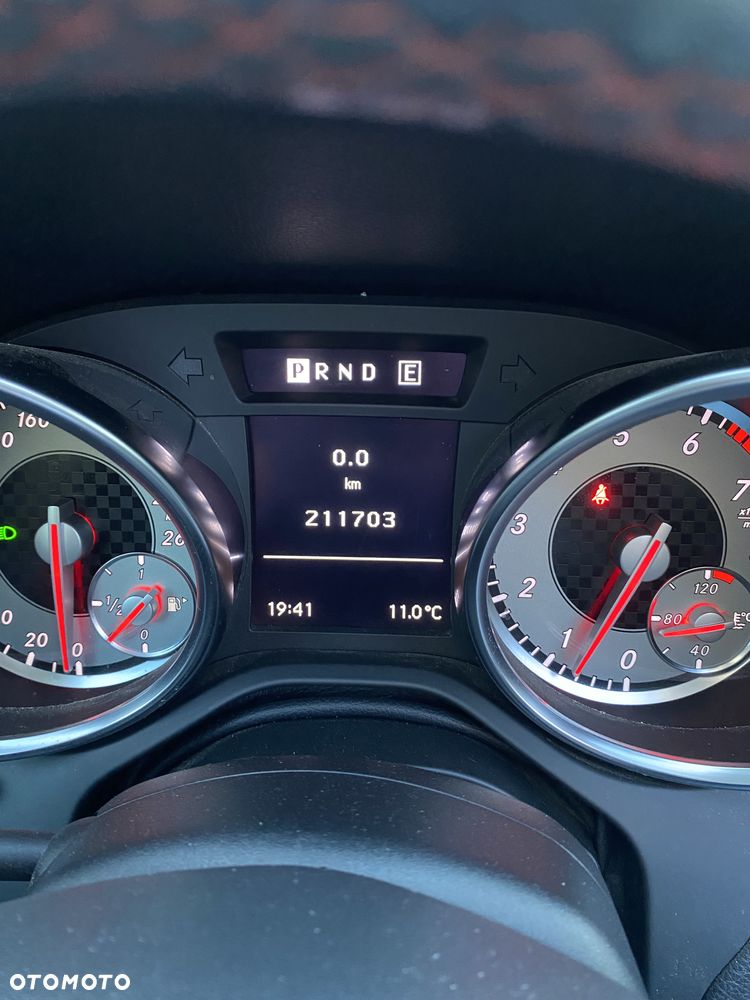 Mercedes-Benz SLK 250 (BlueEFFICIENCY) 7G-TRONIC - 12