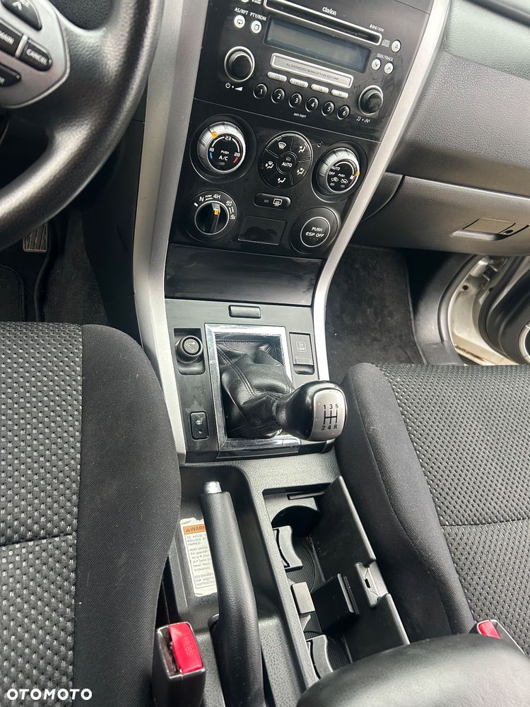 Suzuki Grand Vitara 1.9 DDiS Comfort DPF - 12