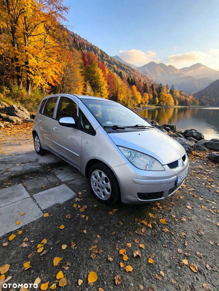 Mitsubishi Colt - 1