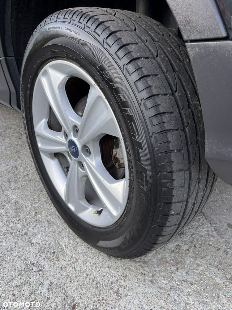 Ford Kuga - 19