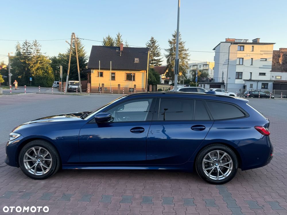 BMW Seria 3 320d Sport Line - 4