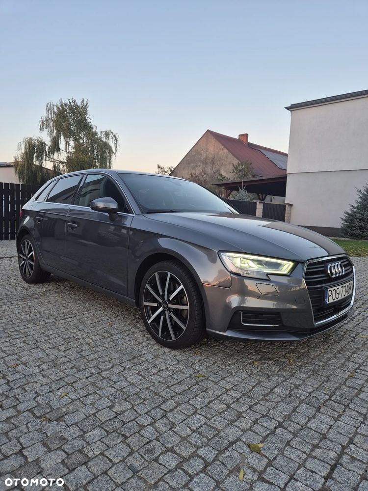 Audi A3 Sportback - 1
