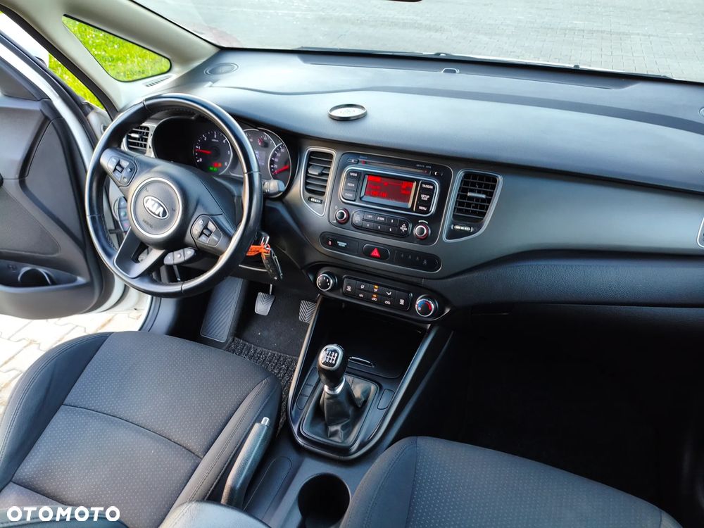 Kia Carens 1.7 CRDi L - 29