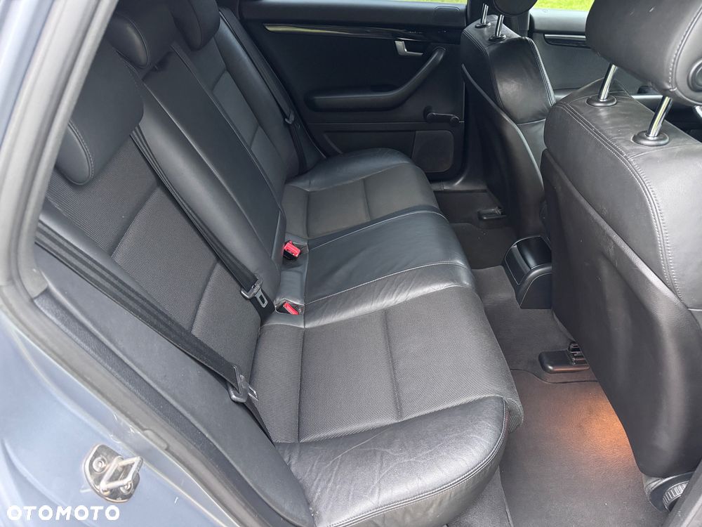 Audi A4 Avant 1.8 T - 22