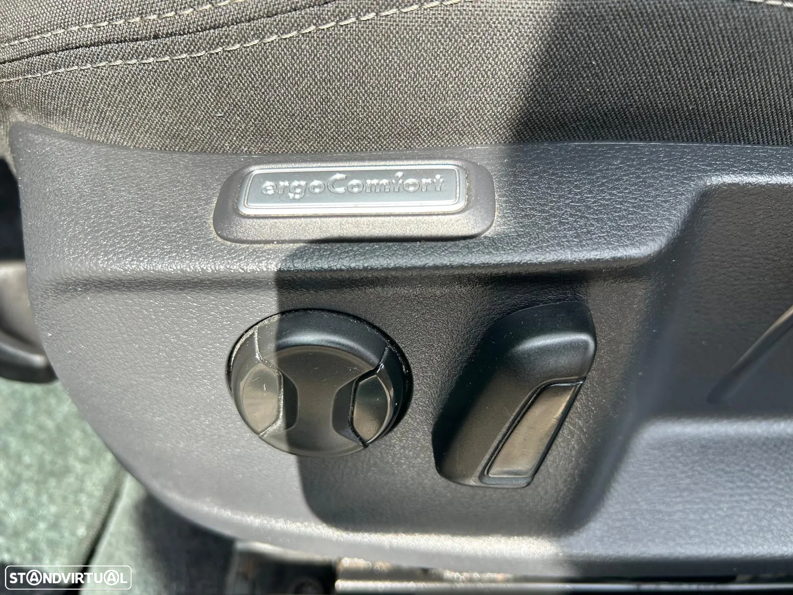 VW Passat 1.6 TDI Confortline DSG - 14