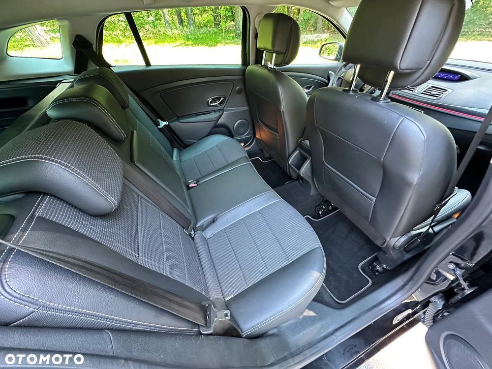 Renault Megane TCe 180 GT - 24