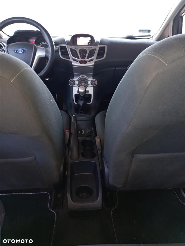 Ford Fiesta 1.25 Silver X (Ambiente) - 7