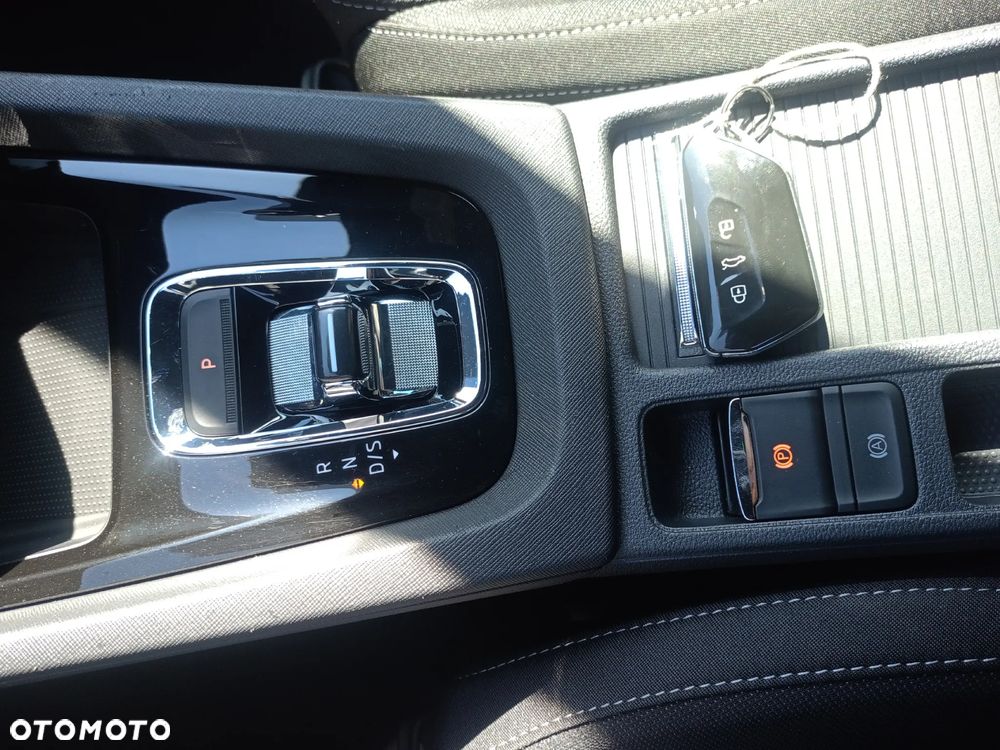 Skoda Octavia 2.0 TDI DSG Sportline - 23