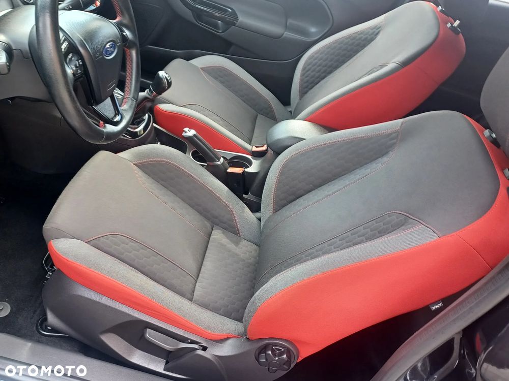 Ford Fiesta - 16
