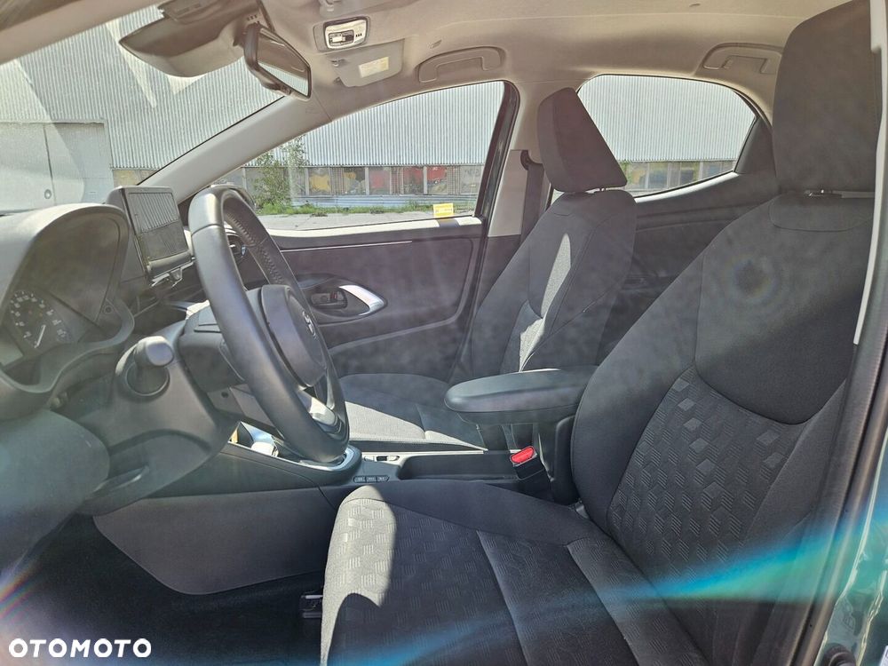 Toyota Yaris - 12
