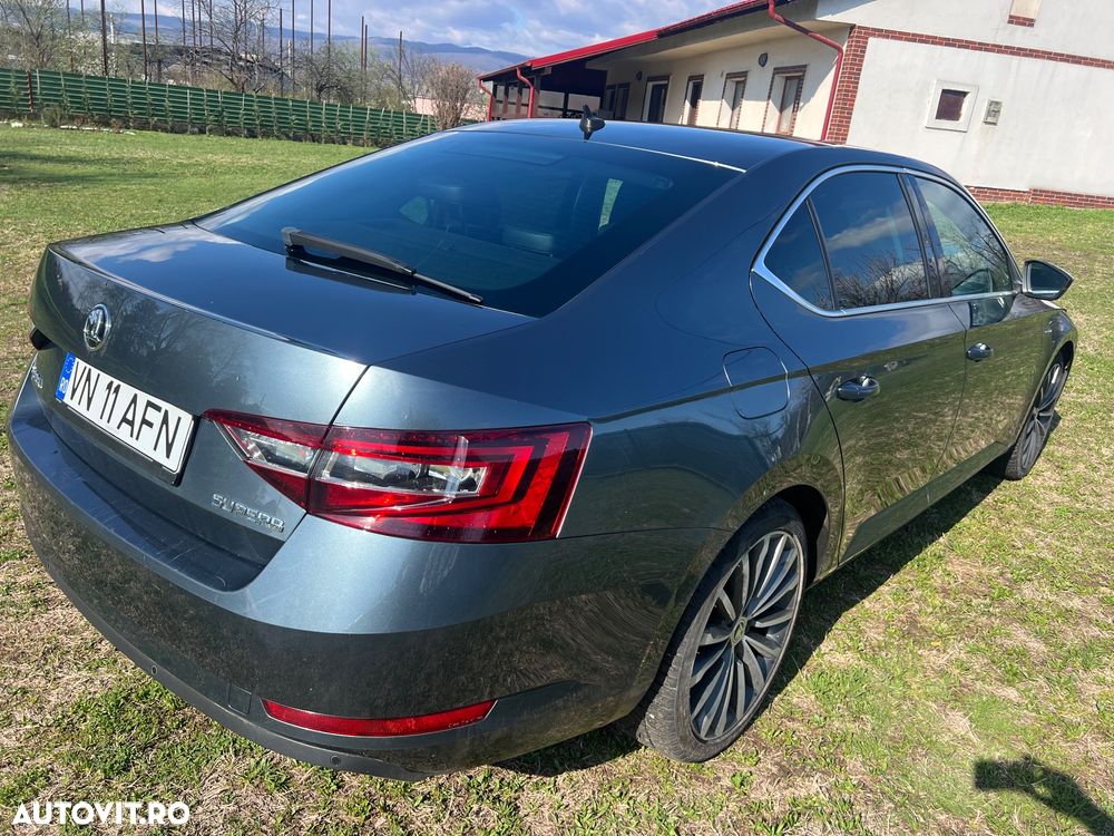 Skoda Superb 2.0 TDI DSG Laurin & Klement - 1