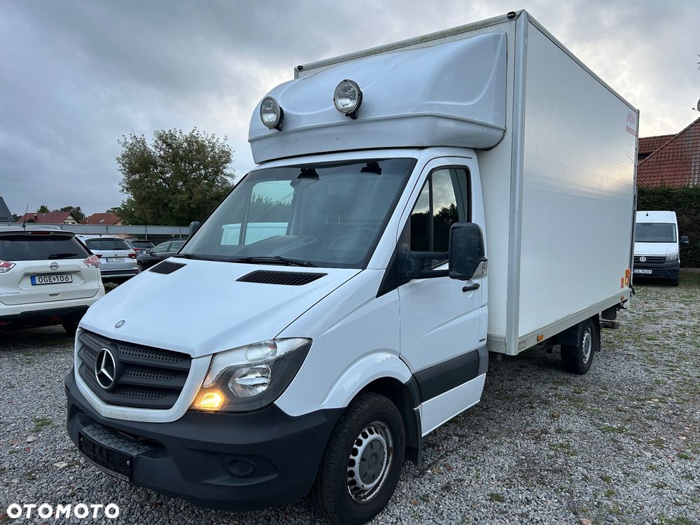 Mercedes-Benz Sprinter - 1