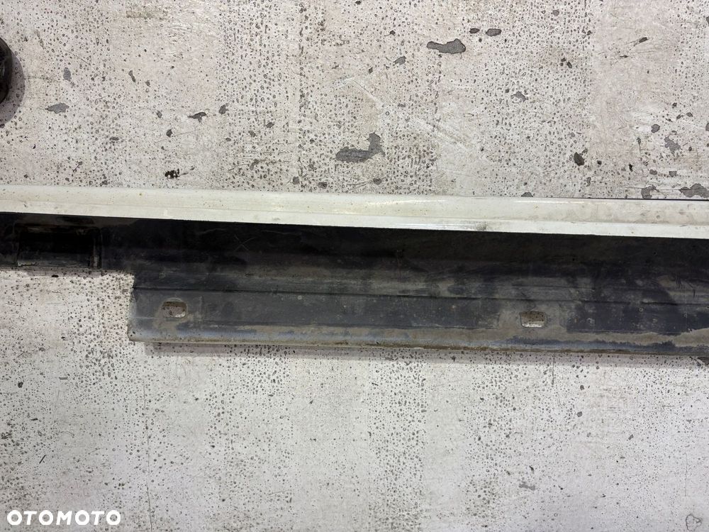 LISTWA PROGOWA PRAWA MERCEDES CLA W117 AMG - 7