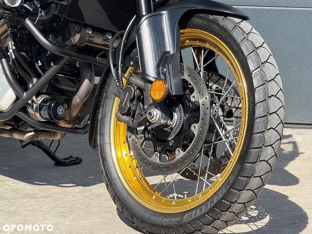 Suzuki V-STROM - 5