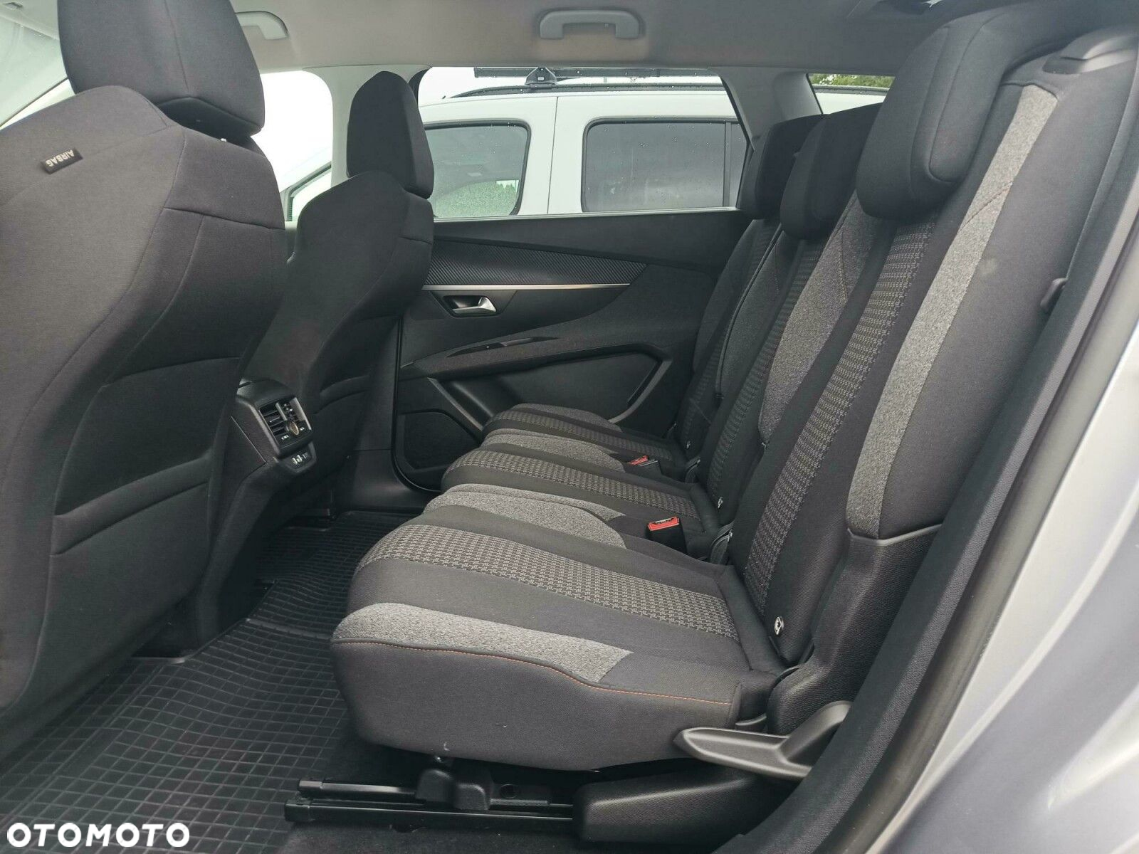 Peugeot 5008 - 18