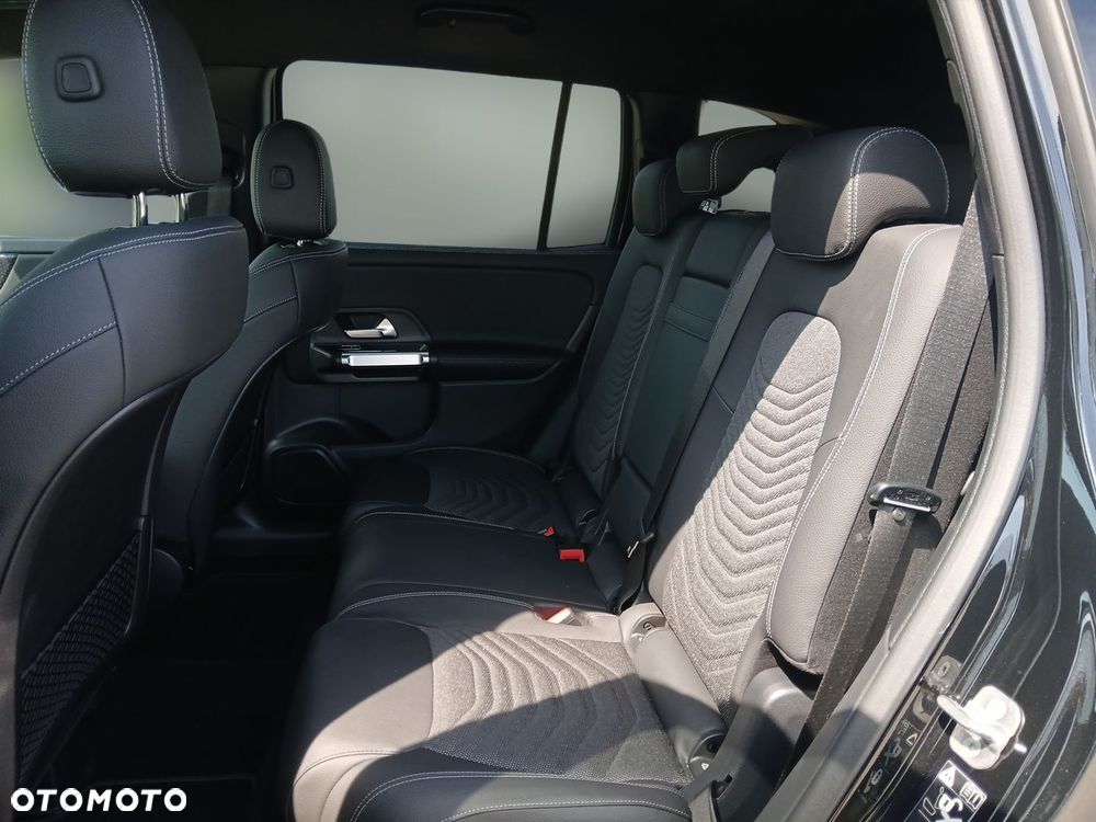 Mercedes-Benz GLB 200 Progressive 7G-DCT - 19
