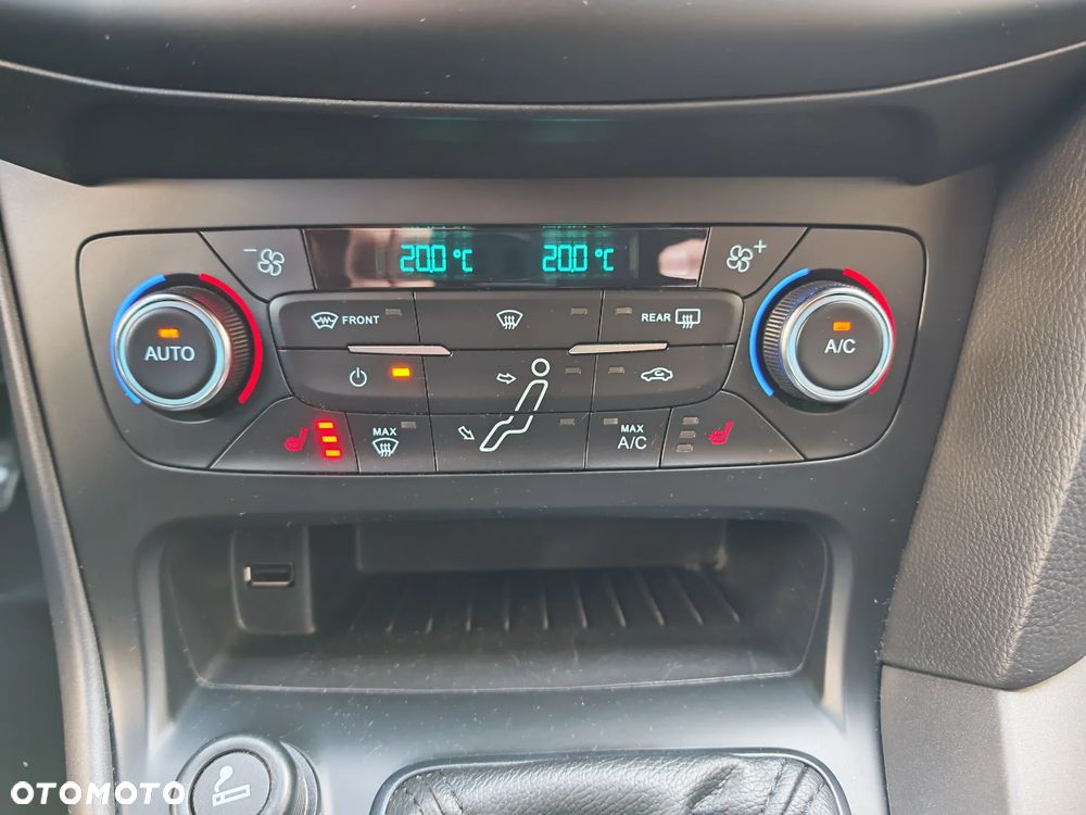 Ford Focus 1.5 EcoBoost STart-Stopp-System ST-LINE - 18