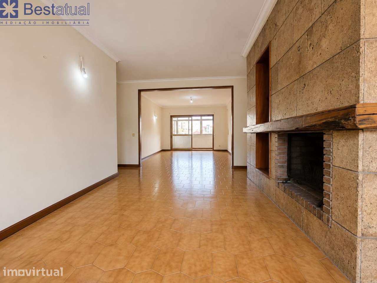 Apartamento T4 - Último andar- Costa Cabral - Grande imagem: 3/29