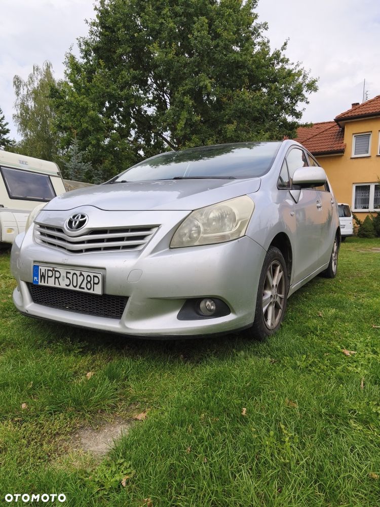Toyota Verso - 8