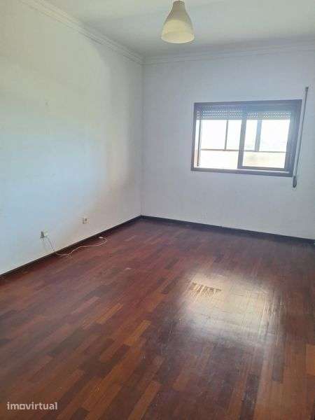 Apartamento 6 assoalhadas freamunde - Grande imagem: 3/12