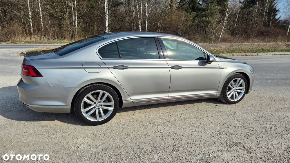 Volkswagen Passat 2.0 TDI BMT 4Mot Highline DSG - 8