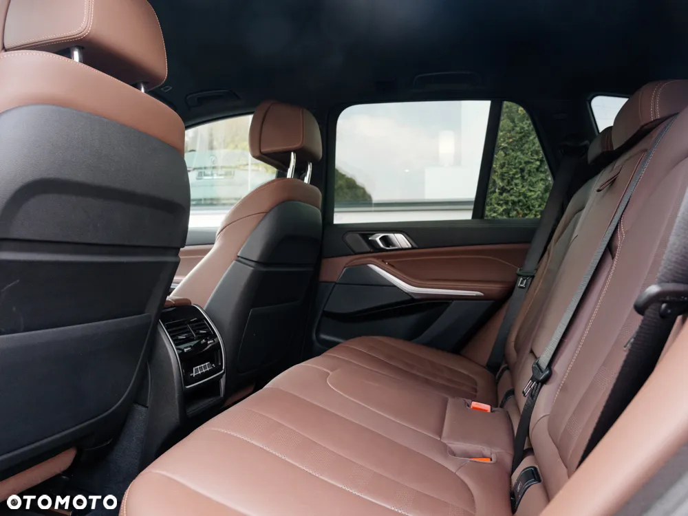 BMW X5 xDrive40d - 11