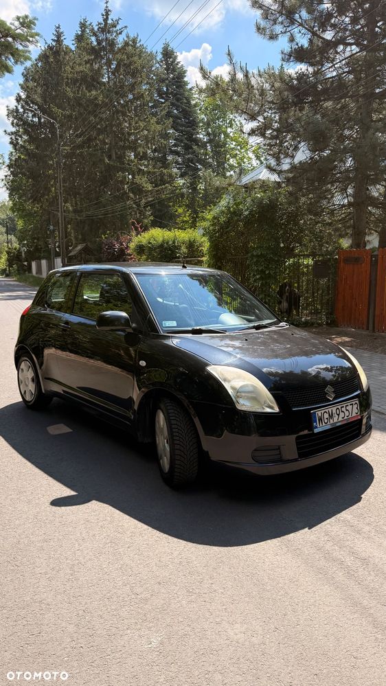 Suzuki Swift - 4