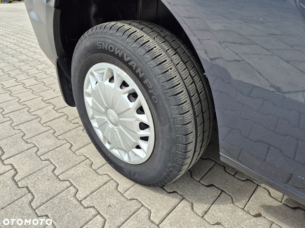 Ford TRANSIT CUSTOM 2.2 TDCi / L2H1 / LONG / BEZWYPADKOWY / SERWISOWANY / ZADBANY / HAK / GWARANCJA / 2800KG NA HAKU - 34