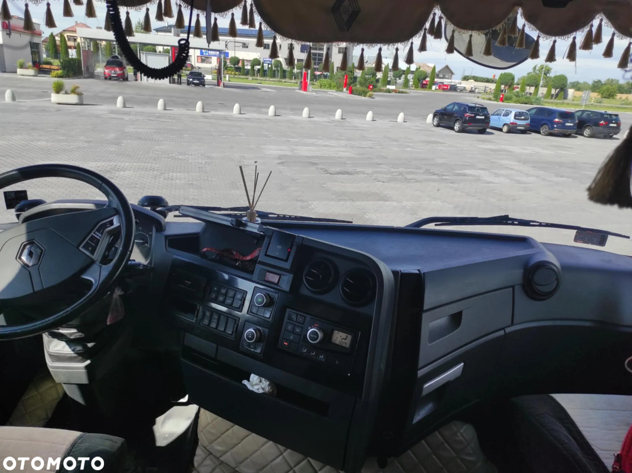 Renault T - 9