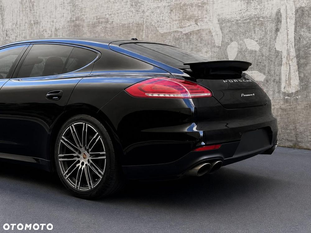Porsche Panamera 4 PDK - 9