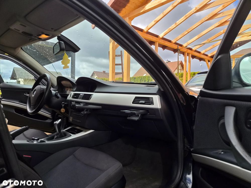 BMW Seria 3 320d - 15