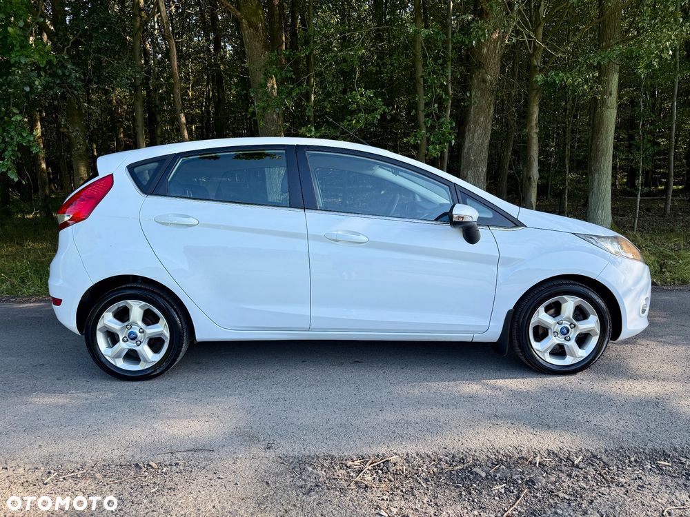 Ford Fiesta 1.25 Ambiente - 12