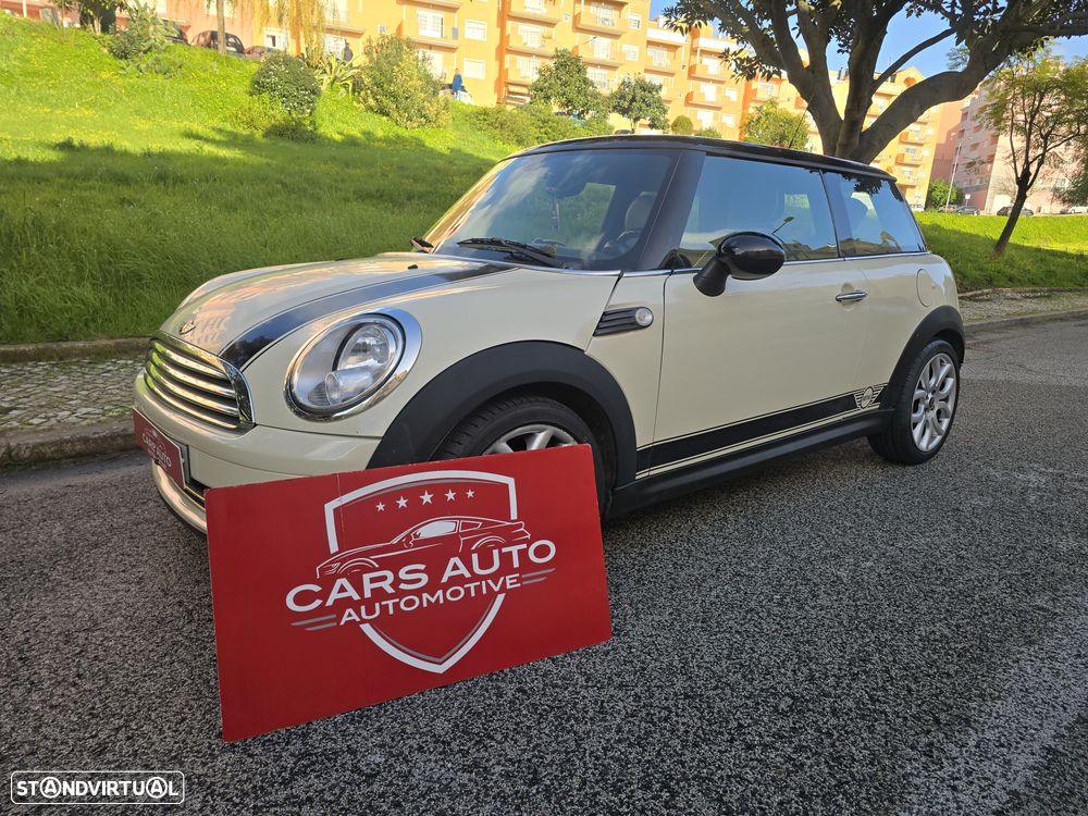 MINI 3 Portas Cooper D - 1