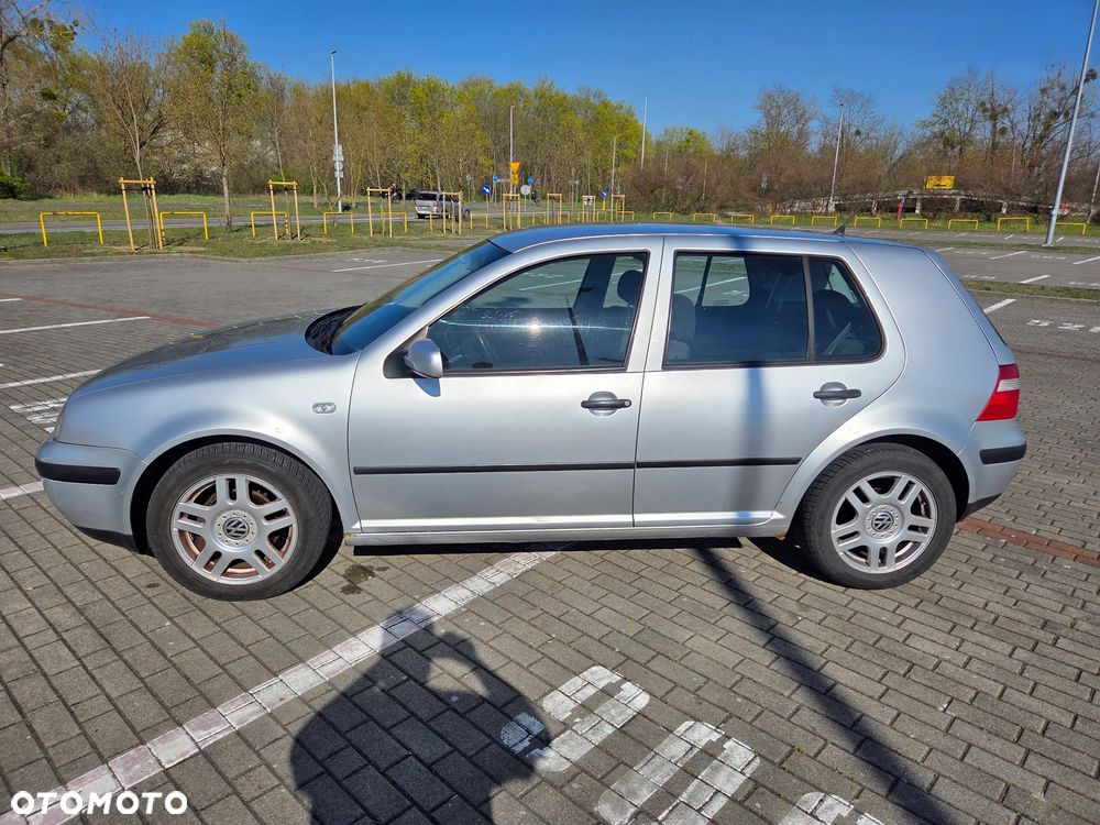Volkswagen Golf 1.4 Basis - 3