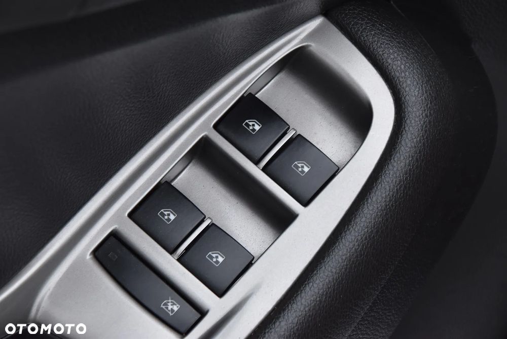 Chevrolet Orlando 1.8 LS - 23