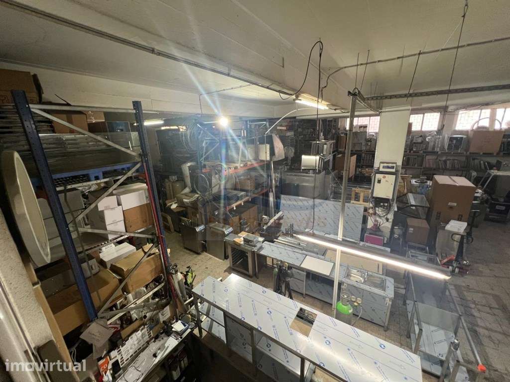 Armazém de Excelência no Centro de Odivelas - 803 m² | €1.200.000, ... - Grande imagem: 4/7